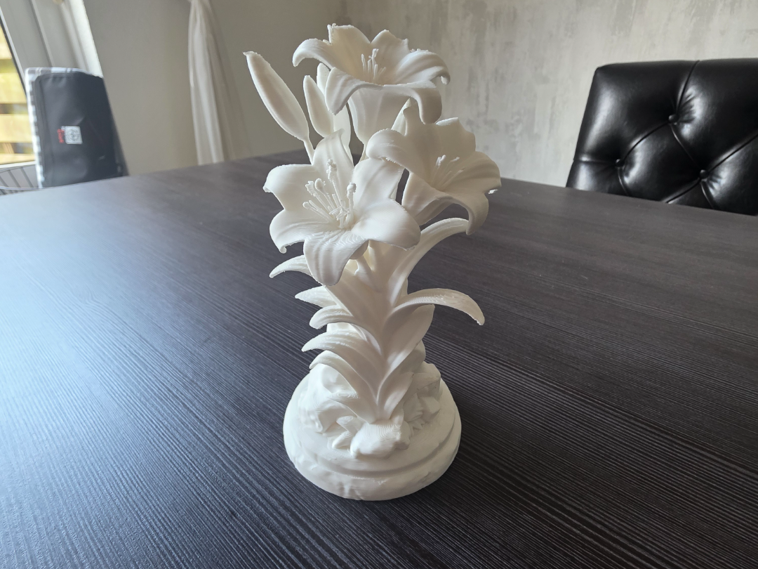 Elegant Lily Flower Sculpture