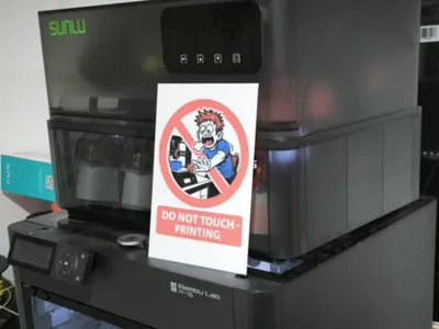 Do Not Touch – Printing – Cartoon 3D