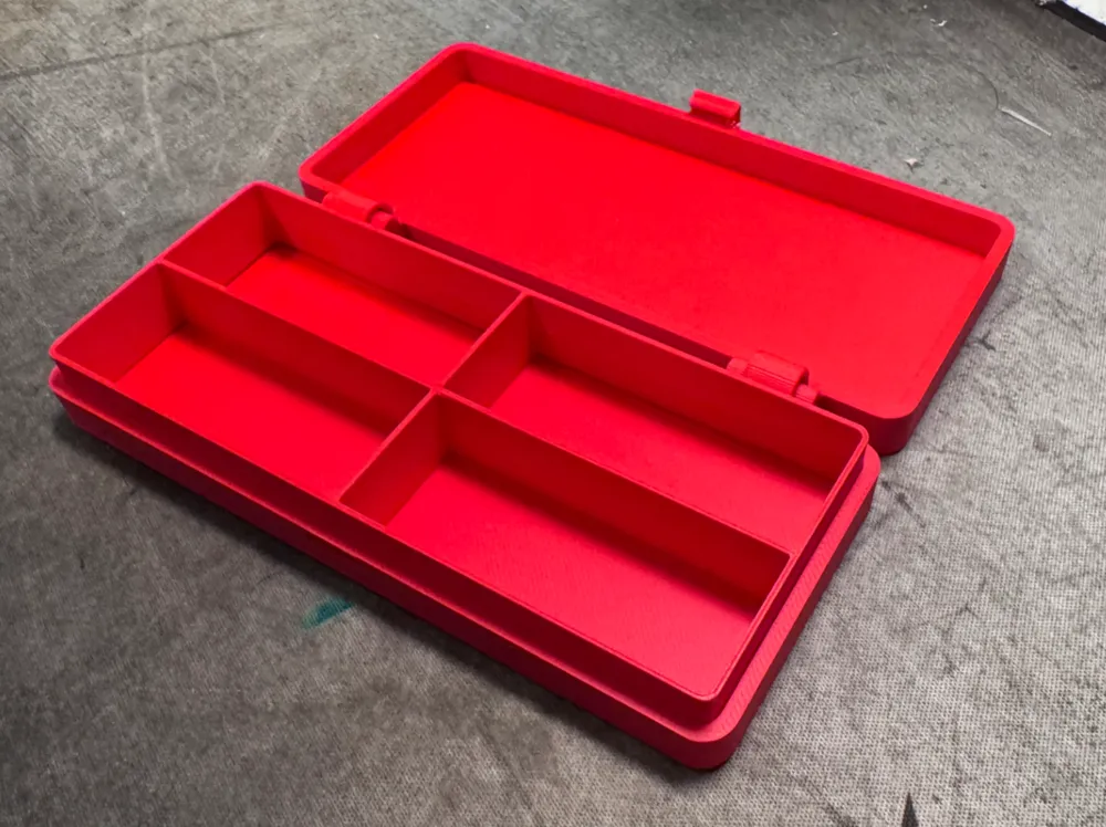 Small Case with removable divider, print in place by Gigi MakerWorld ...