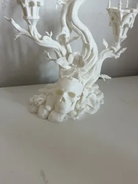 Accesorio de iluminación decorativa: Gothic Tree Candelabra – Dark Candle Holder — vista de referencia 2
