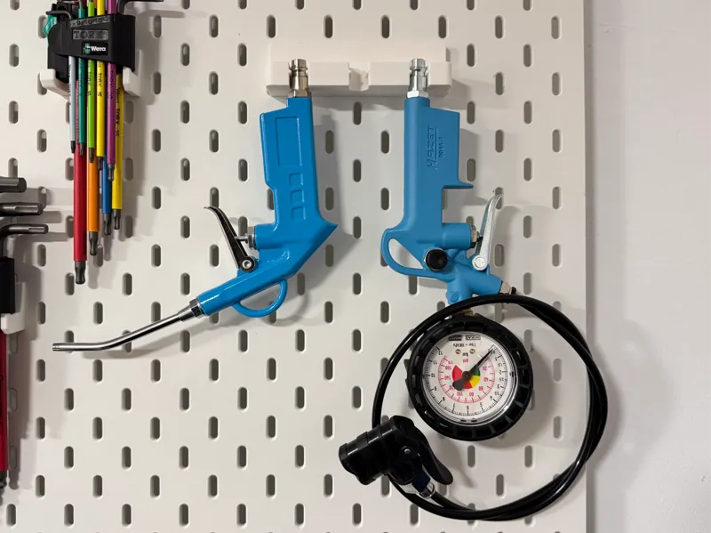 Skadis Compressed Air Tool Holder