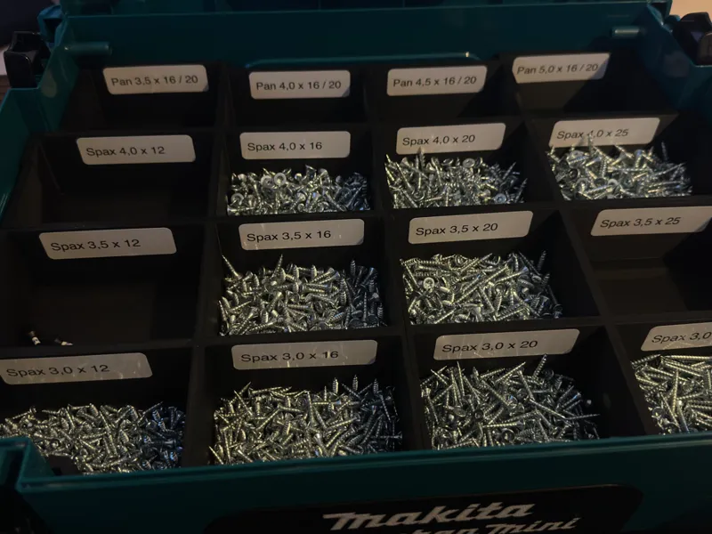 MakPac Einlage Kleine Schrauben