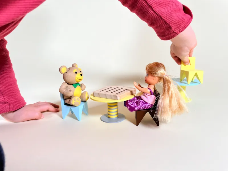 Dollhouse Table and Chair