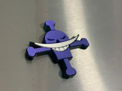 Whitebeard Pirates Jolly Roger (One Piece Magnet)