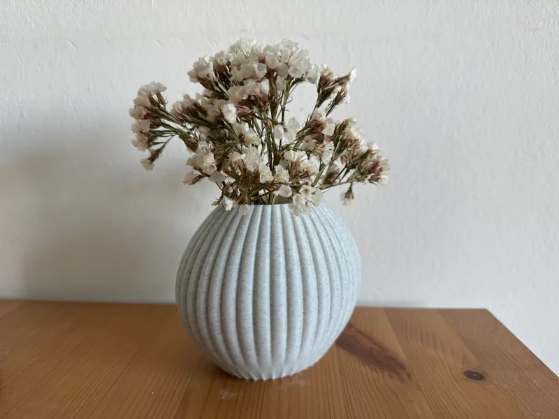 Vase 3 - round and sharp - Oval
