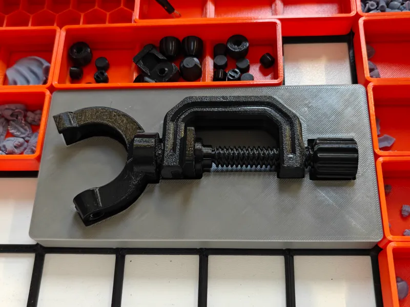 Gridfinity holder for Rotating Airbrush Stand