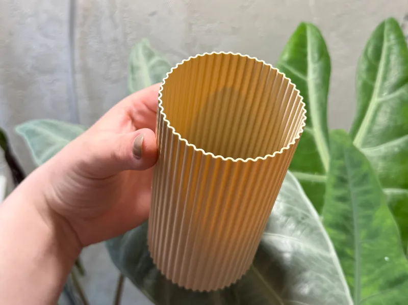 Lines Pot