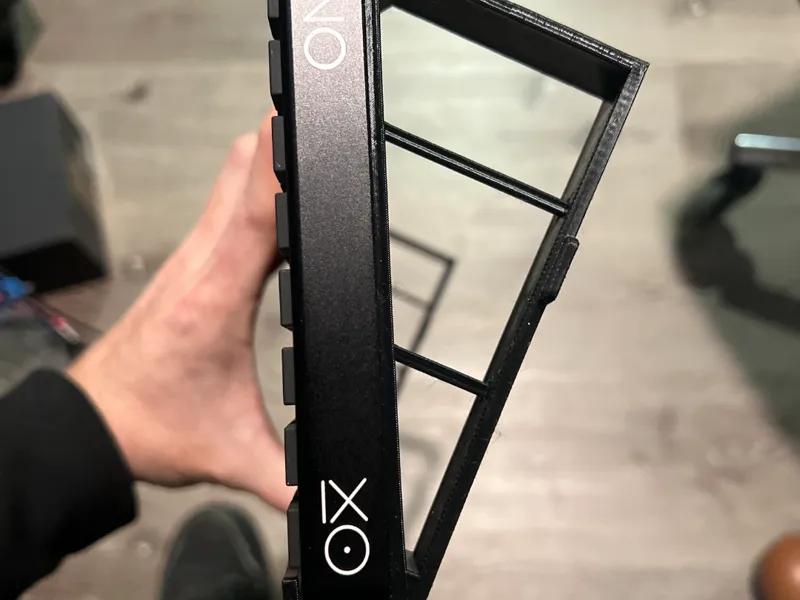 Oxi one stand clips on!
