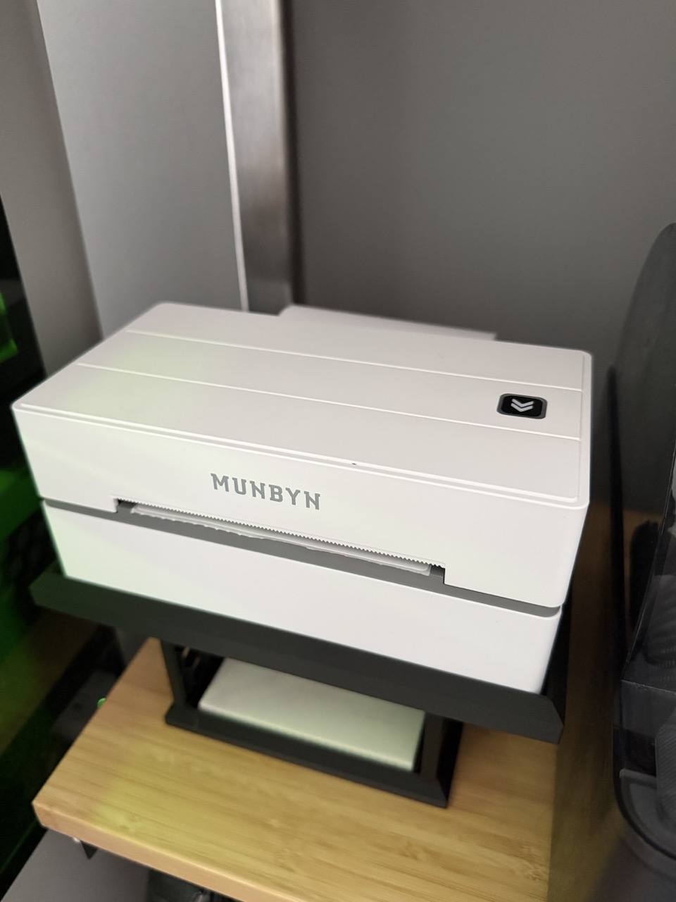 Miniatura 1 do modelo 3D Munbyn 130B Printer Stand