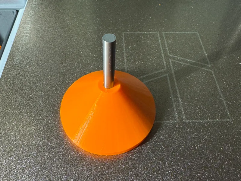 Router base centering cone for 1/4"