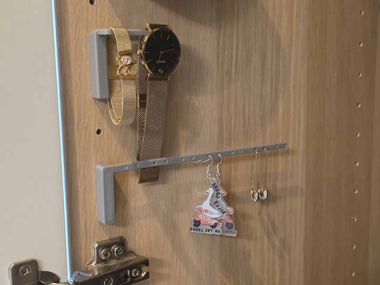 Accessory Organizer – Earring & Watch Holder view 3