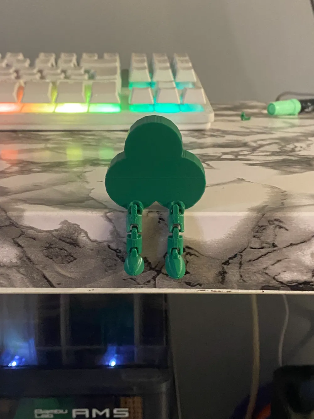 articulated clover - Free 3D Print Model - MakerWorld