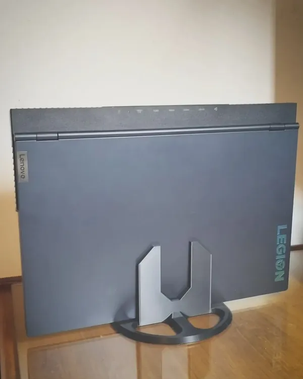 Support vertical pour ordinateur portable