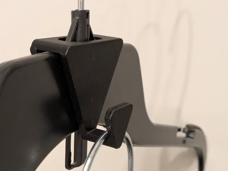 Vertical Space Hanger Extender