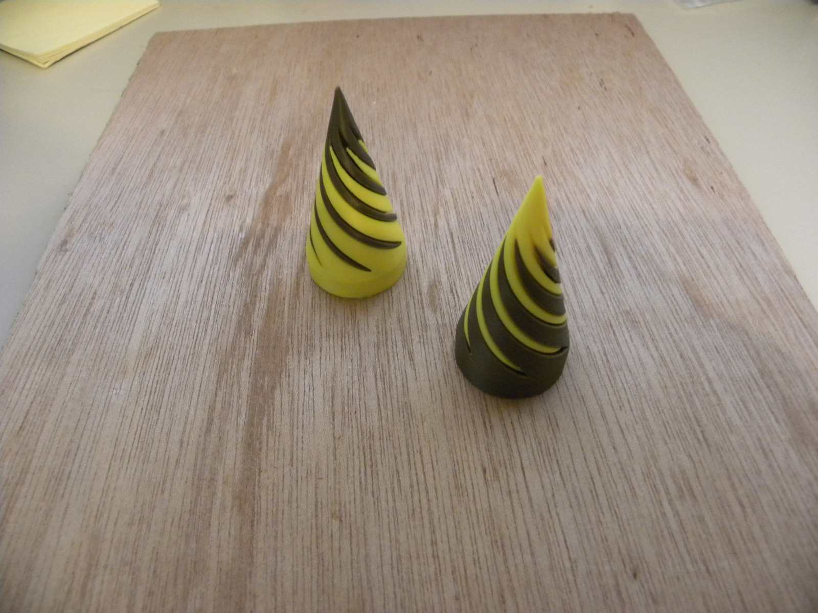 Cone twist fidget