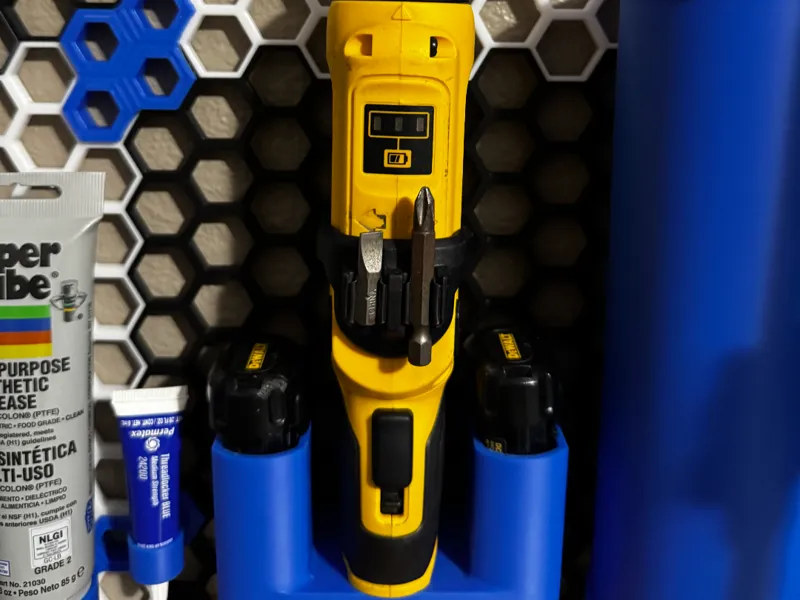HSW - Dewalt Screwdriver and Batteries