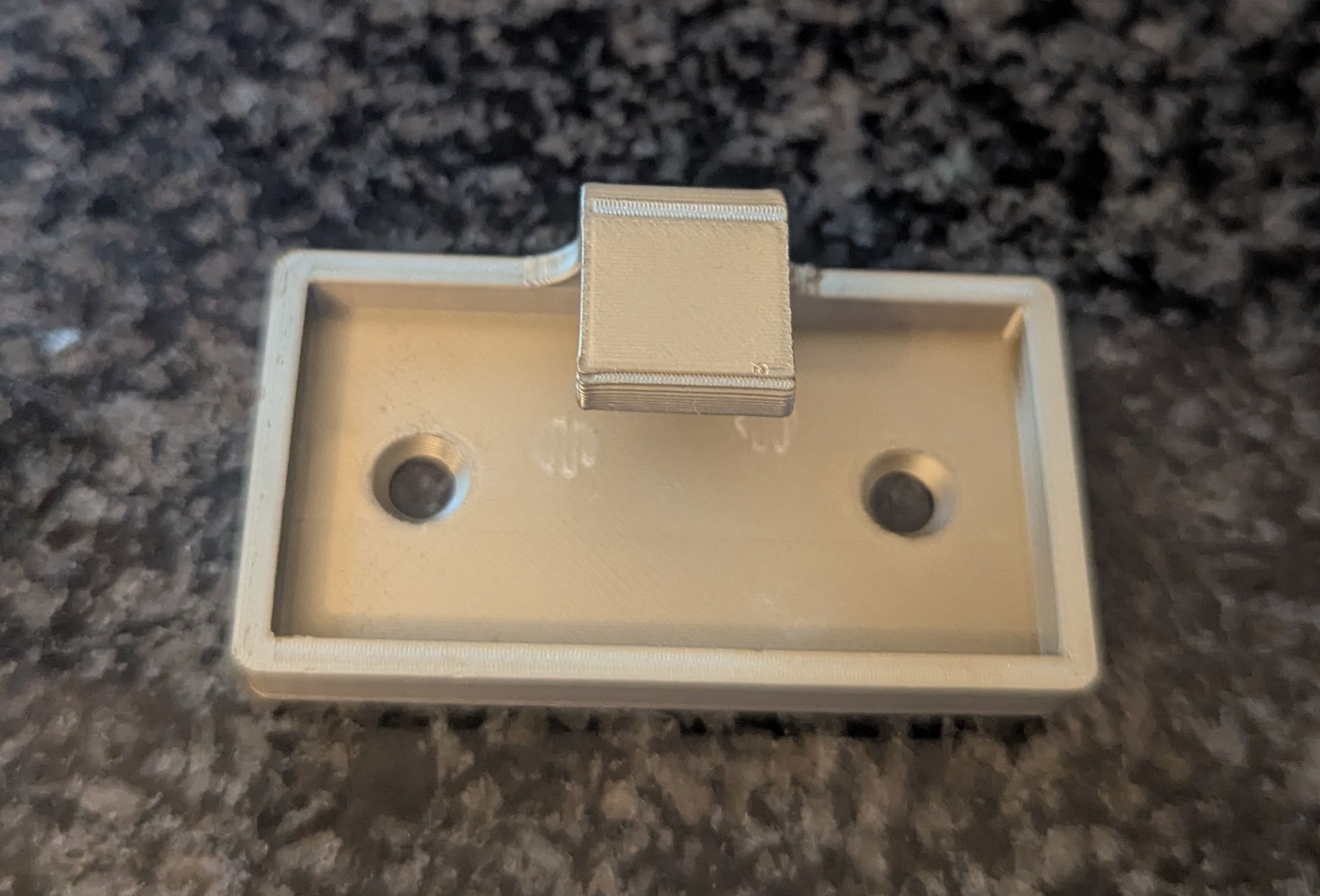 Miniatura 4 do modelo 3D 9v battery holder