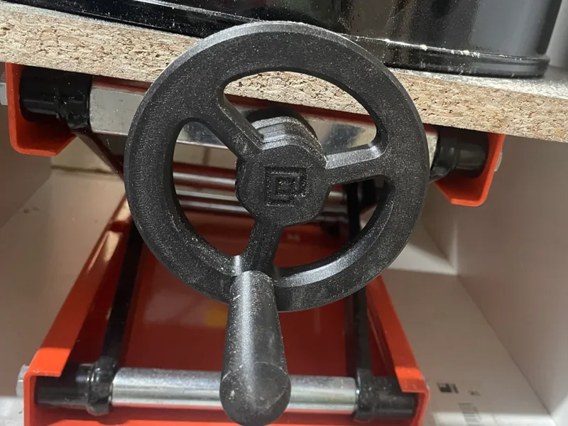 Handwheel for M22 bolt