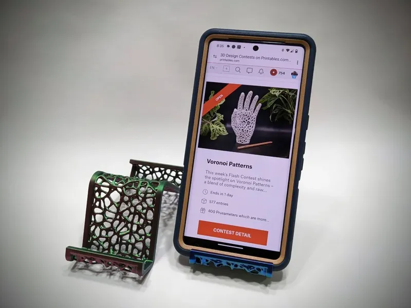 Voronoi Phone Stand