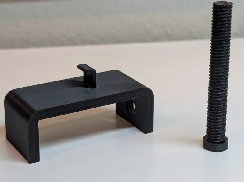 Fully Parametric Table Clip (with hook)
