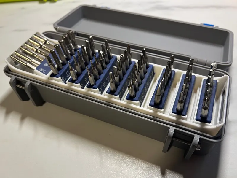 iFix-it kit housing