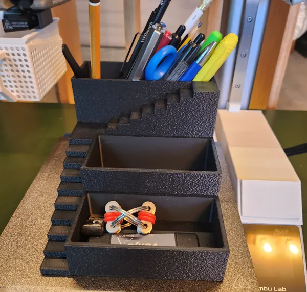 Organisateur de bureau escalier