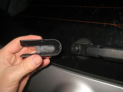Wiper cap rear