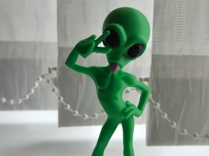 Posing Alien