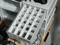 24格配置，24个小方格