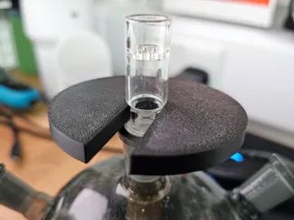 Arizer Solo water pipe adapter removal tool