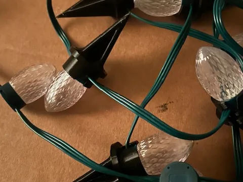 Pixabulb stake system