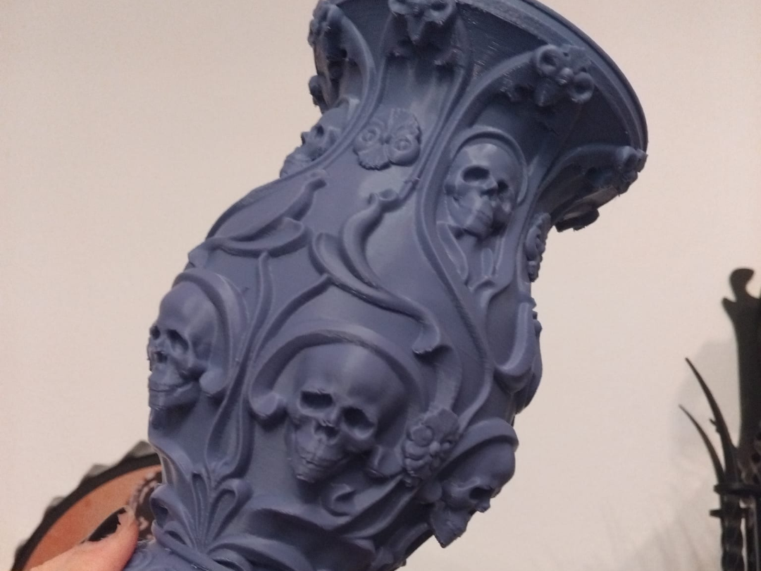 Gothic Totenschädel Vase