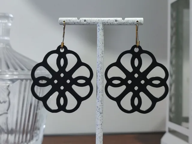 Aretes Enigma de Pétalos