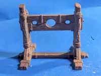 Pilori en bois miniature — photo 3