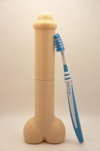Étui de transport pour brosse à dents en forme de pénis — photo 3