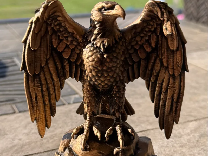 American Bald Eagle Patriotic Statue