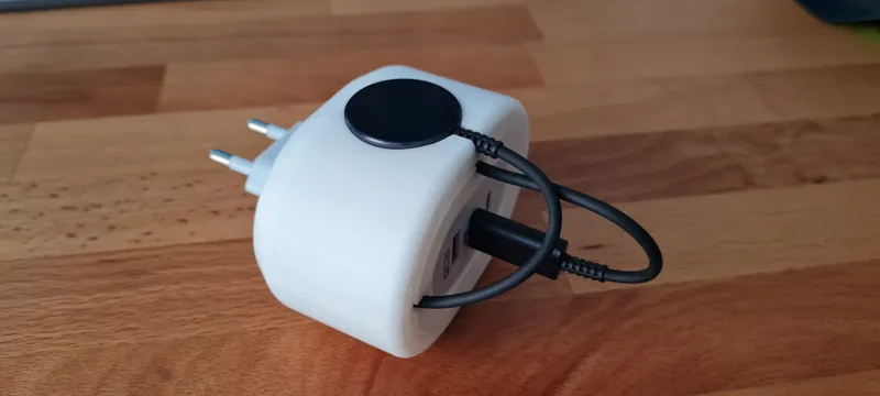 Galaxy Watch 6 integrated Holder with Charger