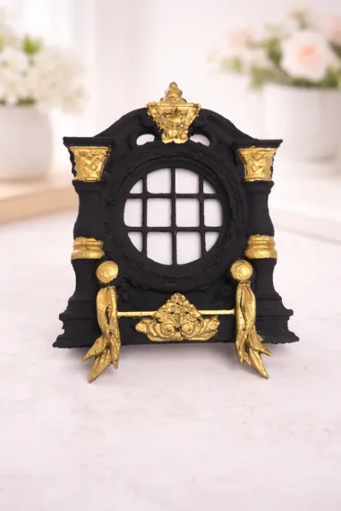 Victorian Mini Window Frame - Free 3D Print Model - MakerWorld