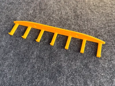 Simple key rack for screwing or gluing