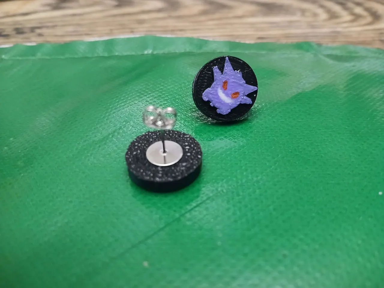 Gengar Earrings view 3