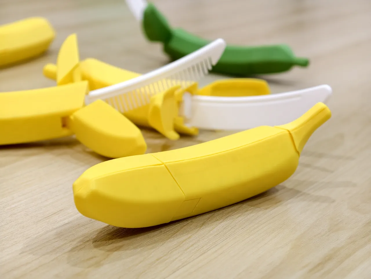 Banananife V2 – OTF Blade + Comb Upgrade view 3