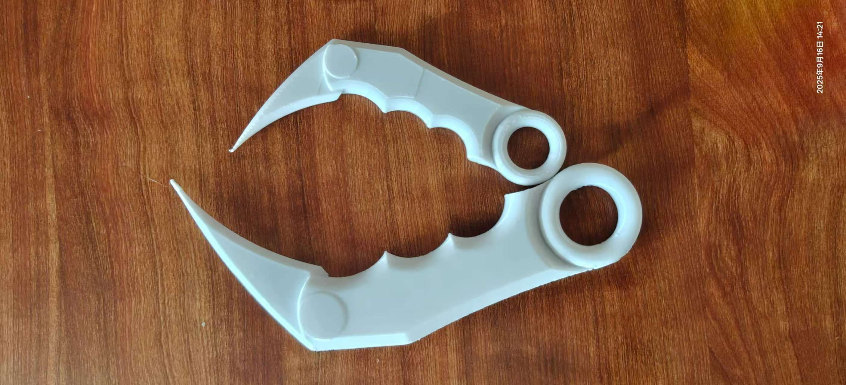 Miniatura 2 do modelo 3D 【猛虎之颚】3D打印爪刀玩具 