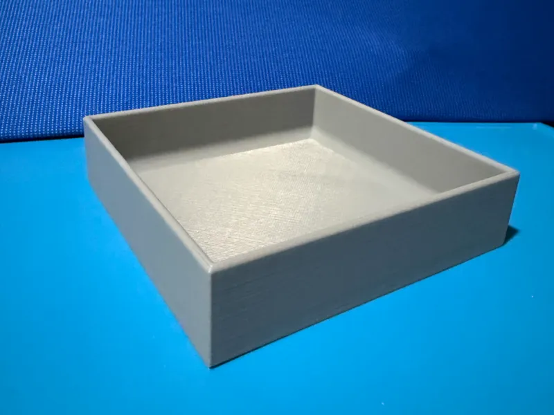 Square catch all tray