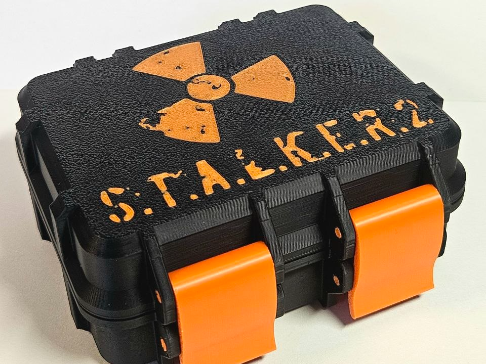 S.T.A.L.K.E.R. 2 card storage box