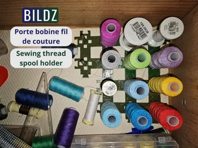 Sewing thread spool holder