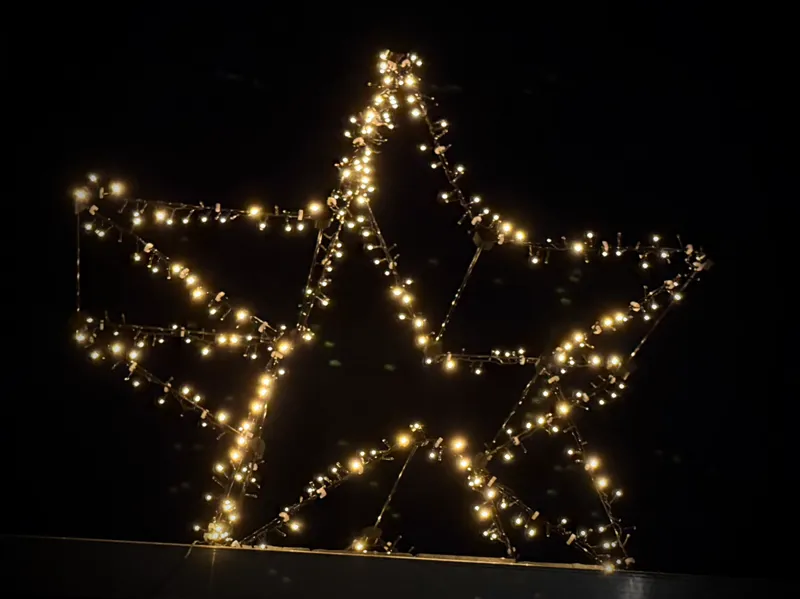 Weihnachtsstern-Stecksysthem aus Fieberglasstangen