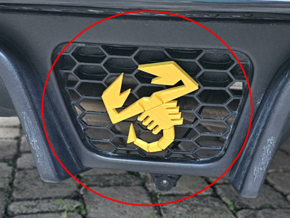 Logo Scorpion Abarth diffuseur arrière