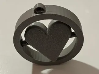 Spinning heart (fidget-keychain for bags)