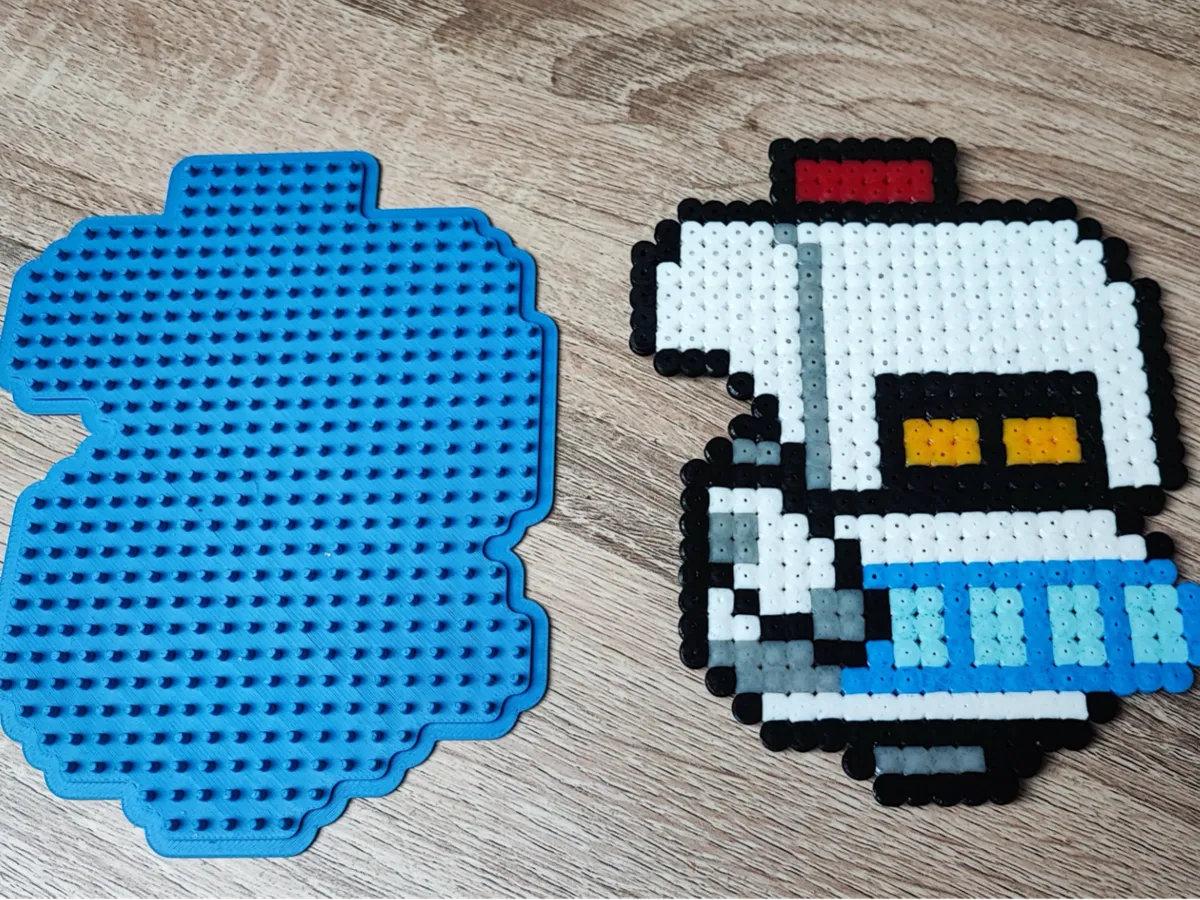 Moving Pyssla Model M-O Hama Pearls beads plate Pyssla - Free 3D Print Model - MakerWorld