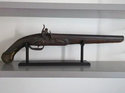 Gun stand